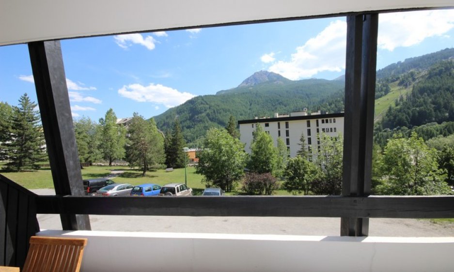 location appartement avec terrasse serre chevalier LOCATION DE VACANCES POUR FAMILLE SERRE CHEVALIER