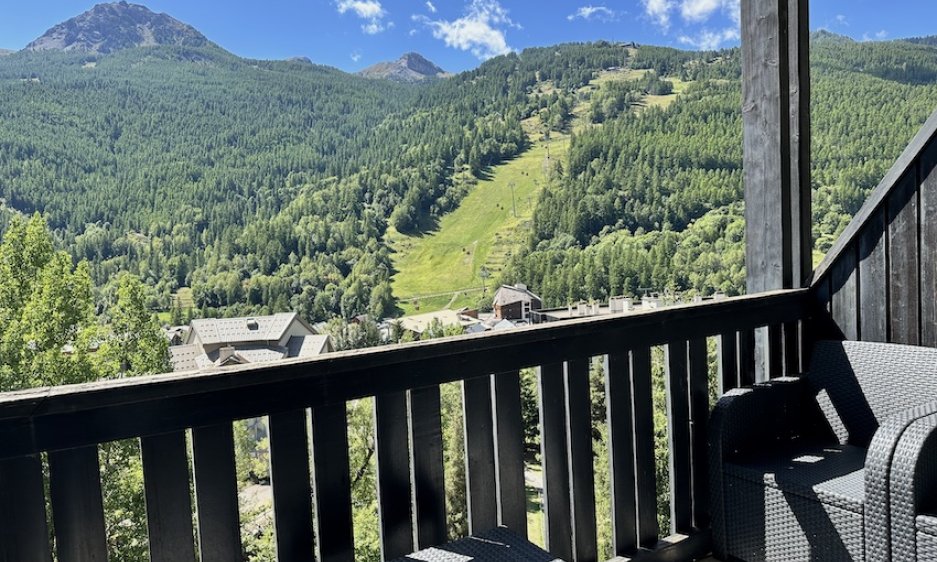 achat appartement vue sur les pistes serre chevalier  achat appartement vue sur les pistes serre chevalier